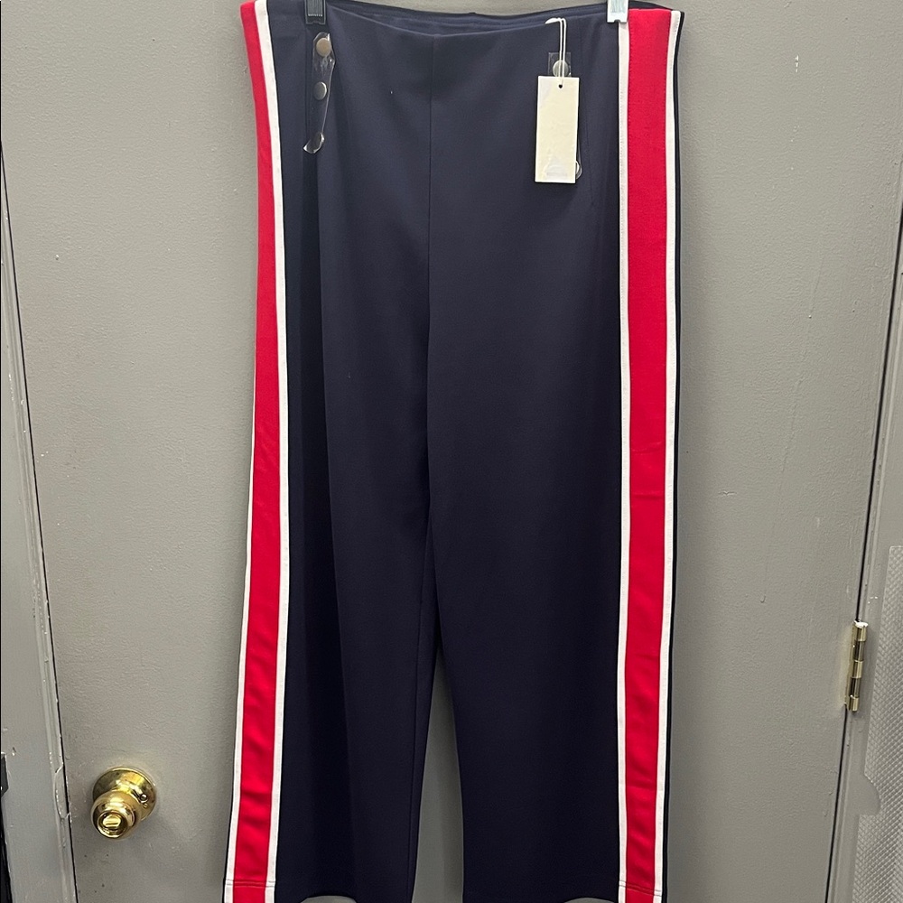 Stylish Navy and Red Nautical Capris